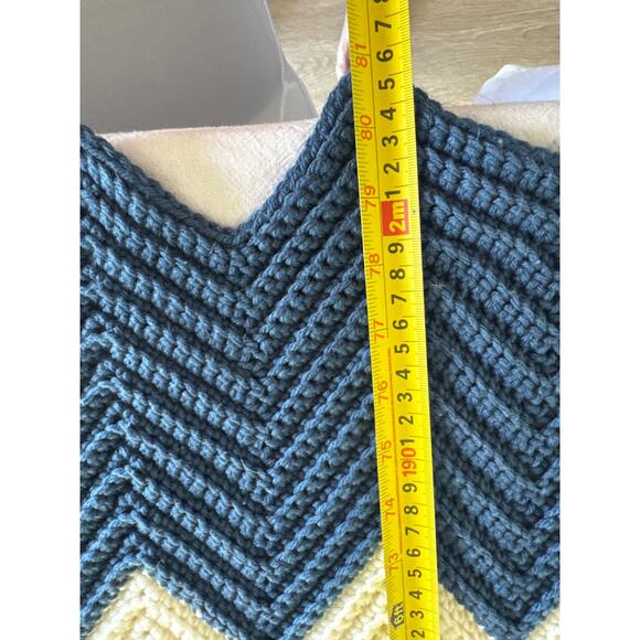 Handmade Crochet Chevron Blanket Blue Cream 81x42 - Picture 5 of 6